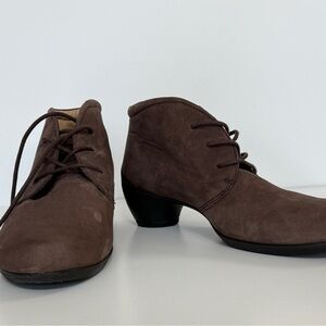 Ladies suede brown Lace-Up Shoes